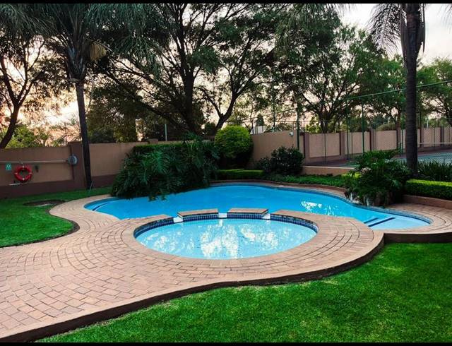 2 BEDROOM APARTMENT FOR SALE IN DOUGLASDALE